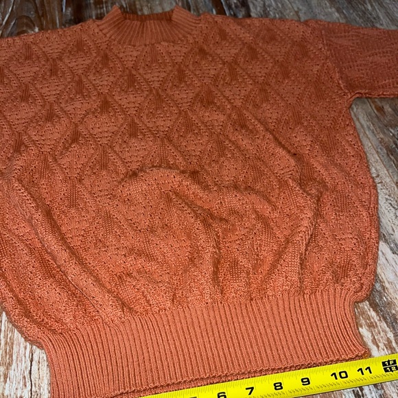 Woman’s Keneth Too Orange Cable Knit Sweater Size XL - Picture 3 of 8
